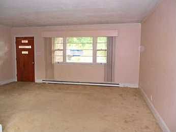 5th image of 104 Averett Ct