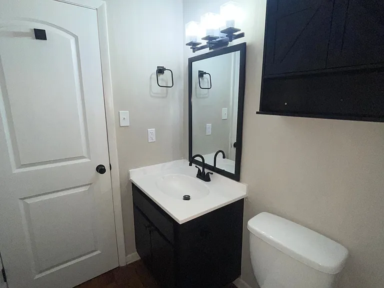 Oak Terrace Apartments — Photo 9