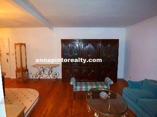 Sold by Anna Pinto Realty | media 21
