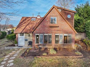 15 Highview Ave, New Rochelle, NY 10801