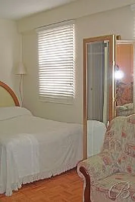 Sold by Bellmarc Realty | media 3