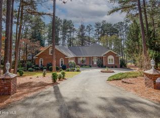 30 Oxton Cir, Pinehurst, NC 28374