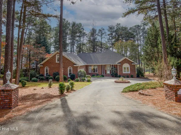 30 Oxton Circle, Pinehurst, NC 28374