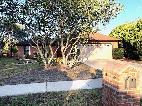 2nd image of 2039 Saint Martins Dr E