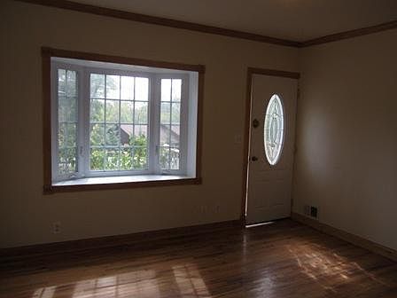 2nd image of 917 Sheridan Dr