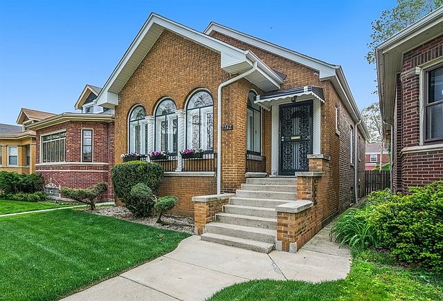 1st image of 7742 S Luella Ave