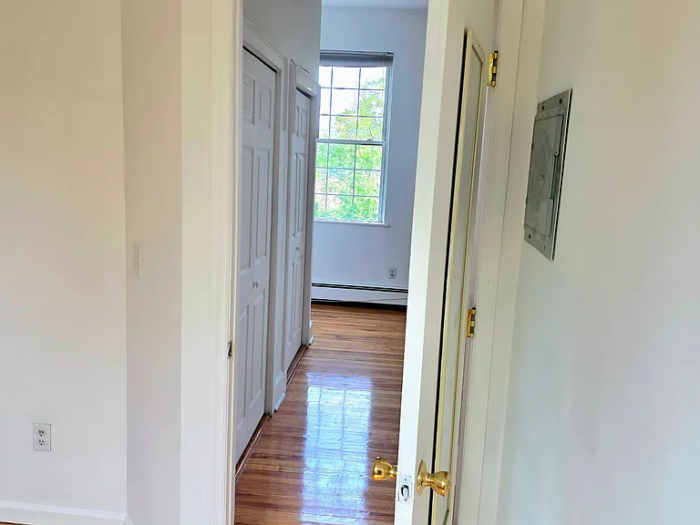 4 Grand St — Photo 12