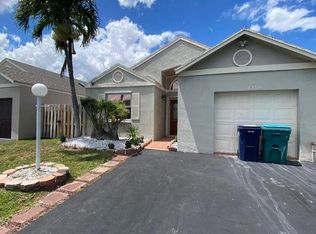 10019 SW 222nd St, Cutler Bay, FL 33190