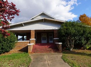 305 S College Ave #B, Newton, NC 28658