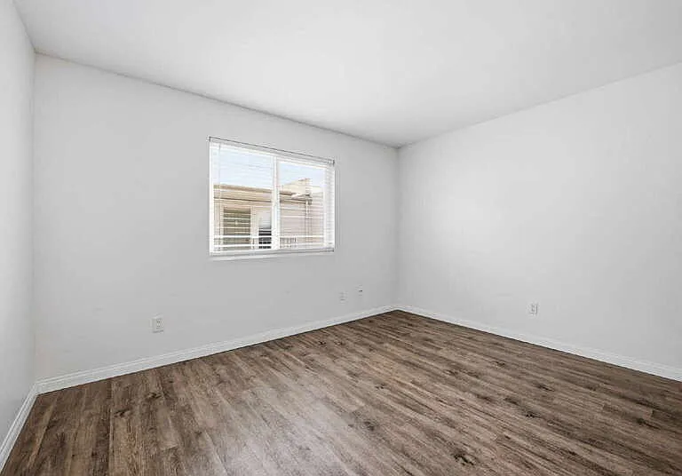 4674 Bancroft St #6 — Photo 7