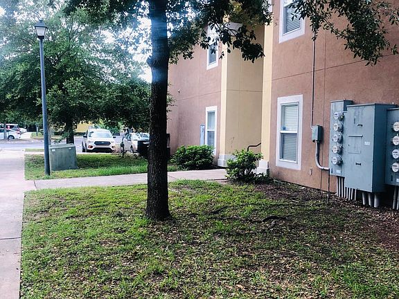 4th image of 3700 Kirkpatrick Cir Unit 8-2