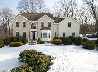 31 Edinburgh Dr, Randolph Twp., NJ 07869