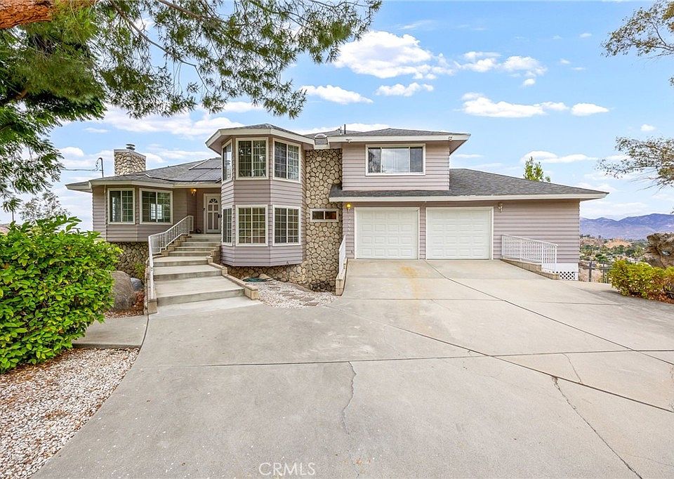 1st image of 27990 Vista Del Valle