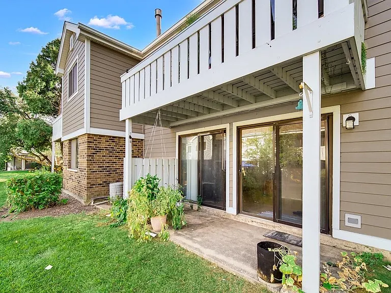 321 Maplewood Ct #B1 — Photo 18