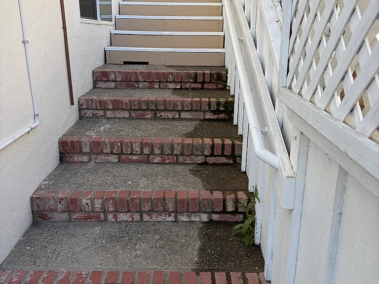 Rocca Ave — Photo 19