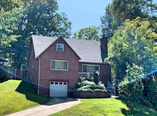 1667 Glenway Ln, Huntington, WV 25701