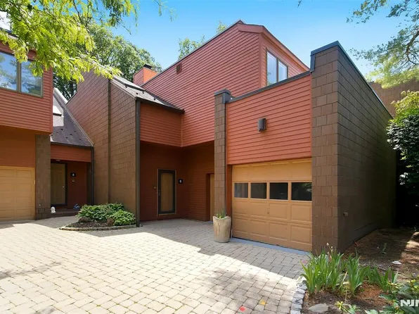 6 Old Quarry Rd, Englewood, NJ 07631