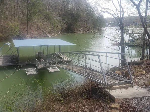 19 & 20 Oakleaf Cir, Houston, AL 35572