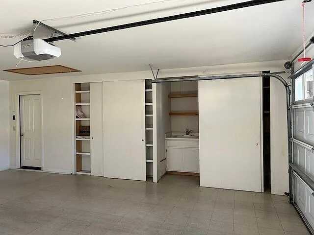 692 Hillside Dr — Photo 27