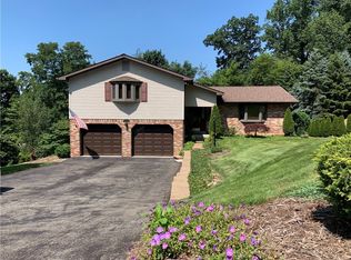 3241 Ridgeway Rd, Greensburg, PA 15601