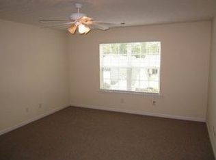 323 Prescott Ct, Newnan, GA 30265