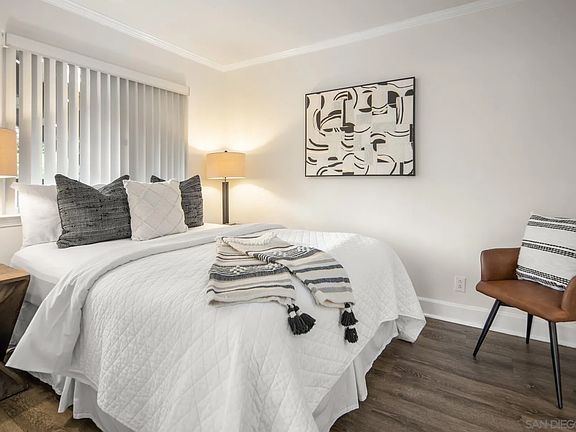 4th image of 8581 Villa La Jolla Dr APT N