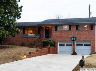 1633 Gentilly Dr, Vestavia Hills, AL 35226
