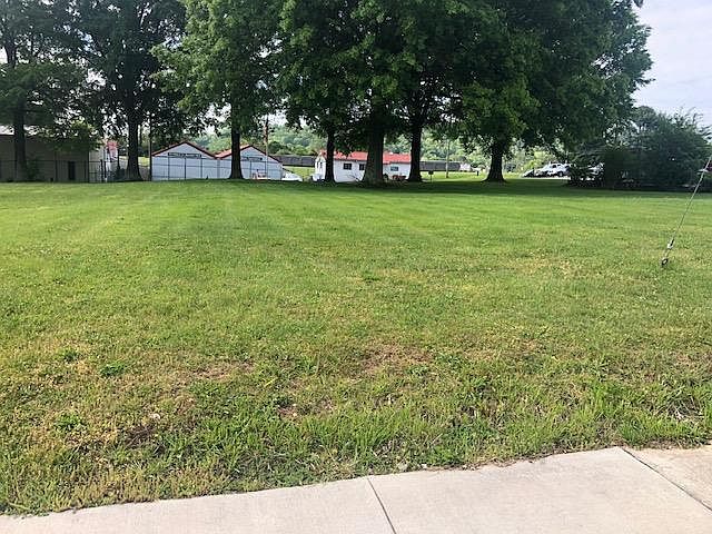 1st image of 124 Euclid Ave