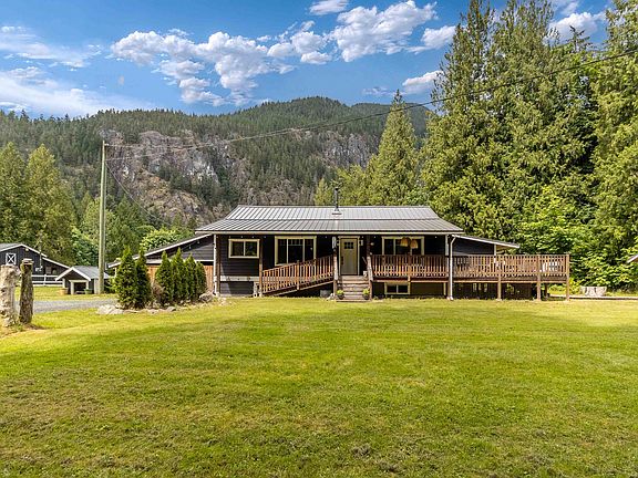 5th image of 14848 Squamish Valley Rd