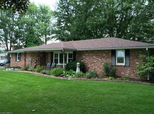 11621 Kaylor Rd SW, Beach City, OH 44608