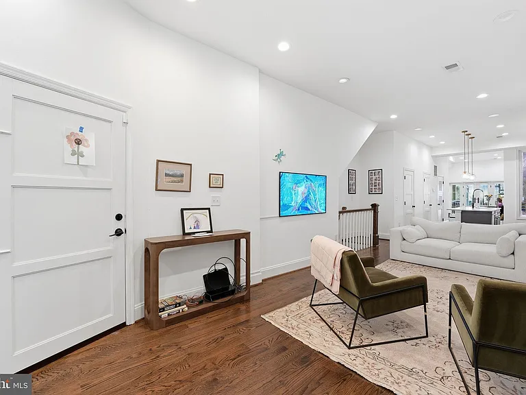 1841 Monroe St NW #2 — Photo 9