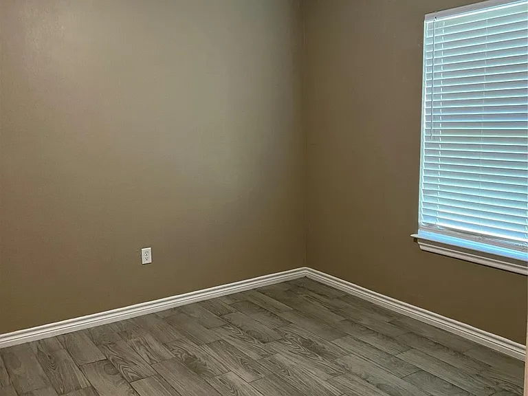 310 W Watson St #A — Photo 12
