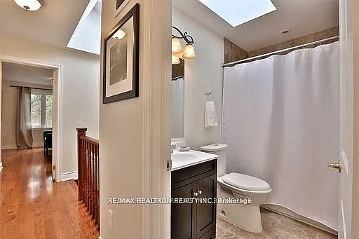 1339 Woodbine Ave #UPPER — Photo 21