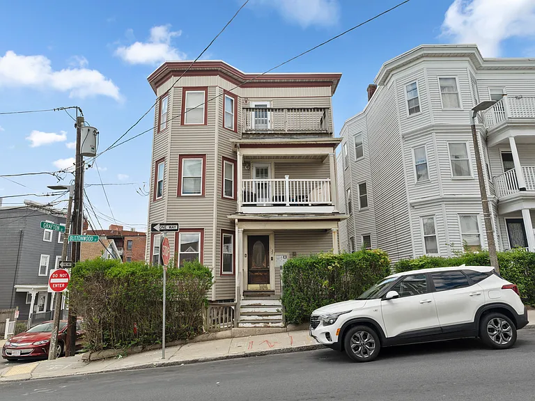 22 Buttonwood St #1 — Photo 17