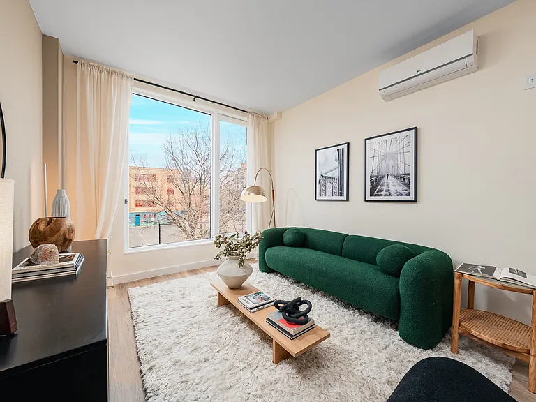 21 Garden St #5B — Photo 3