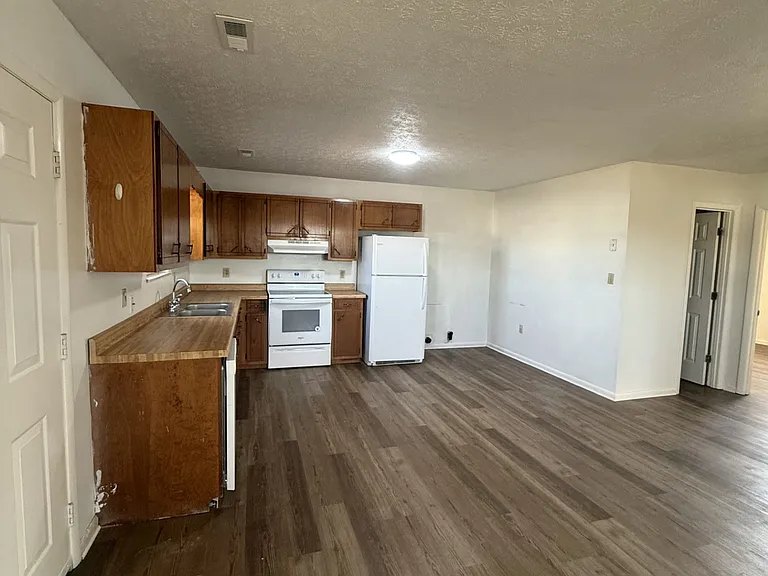 6920 E Andrew Johnson Hwy #12 — Photo 3