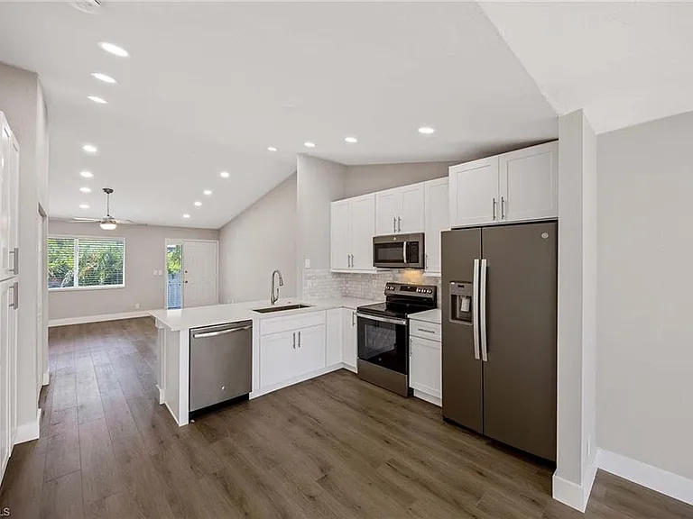 707 Neapolitan Way #707 — Photo 11