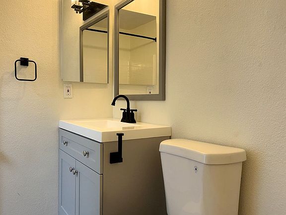 4th image of 202 Willie James Jones Ave #8
