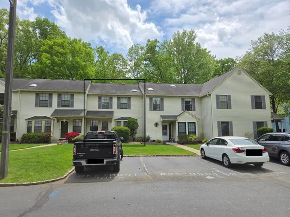 3706 Cricket Cir, Edison, NJ 08820