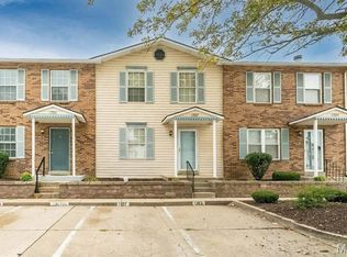 1327 Sunny Slope Dr #D, O'Fallon, MO 63366