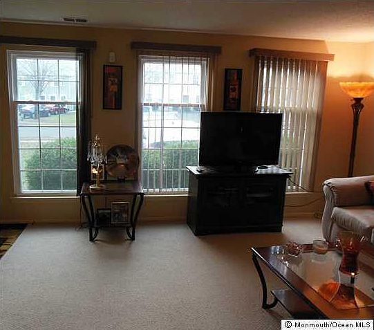 2nd image of 1312 Paris Ct