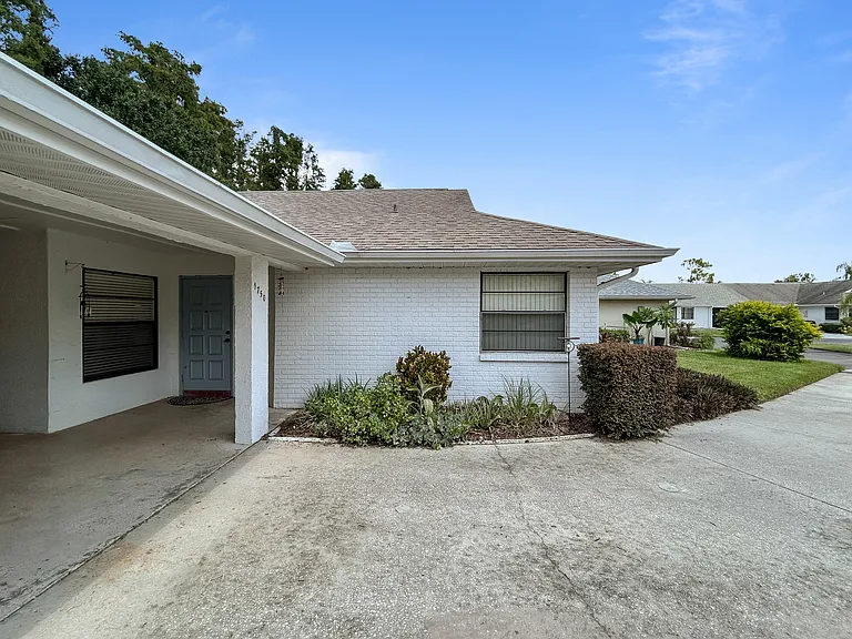 1750 Atrium Dr — Photo 26