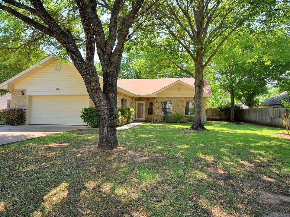 1st image of 1803 Sunset Dr