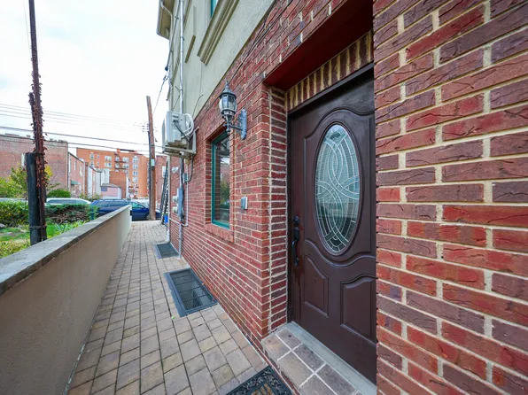 2568 East 2nd Street image 5 of 41