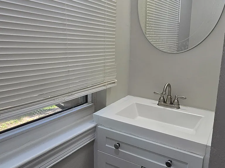 2912 Woodleigh St #3 — Photo 11