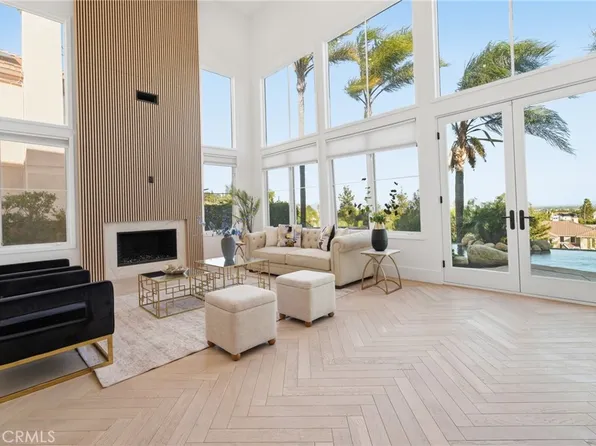 7612 Carmenita Ln, Canoga Park, CA 91304