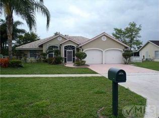 101 Kings Way, Royal Palm Beach, FL 33411