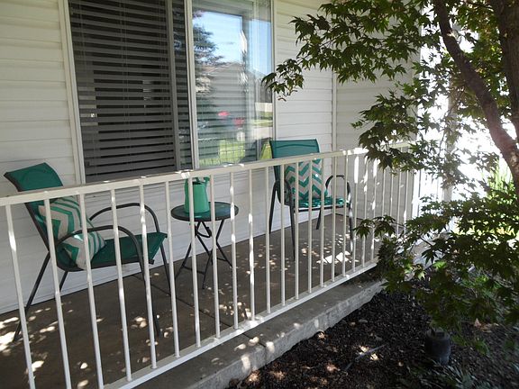 2nd image of 1537 N Tanzanite St