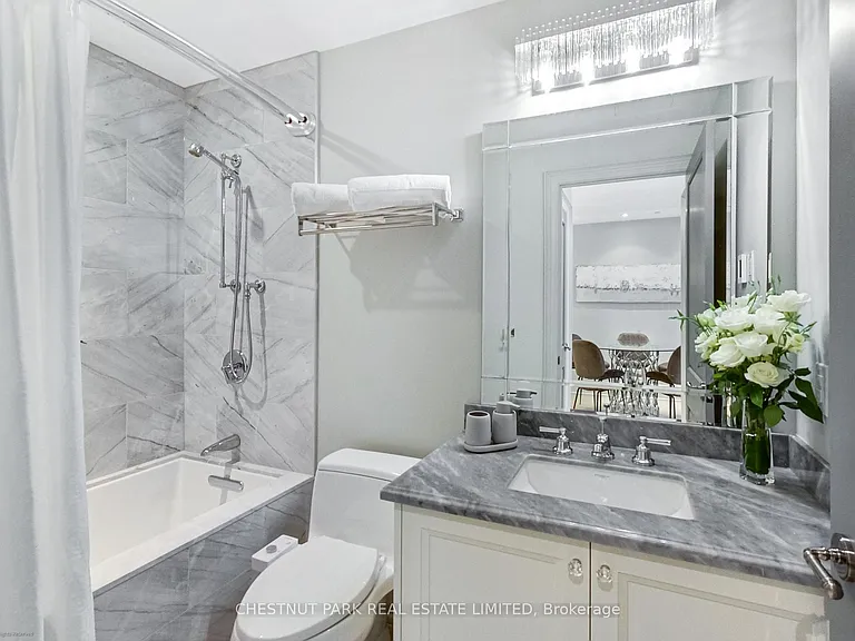 181 Davenport Rd #205 — Photo 20