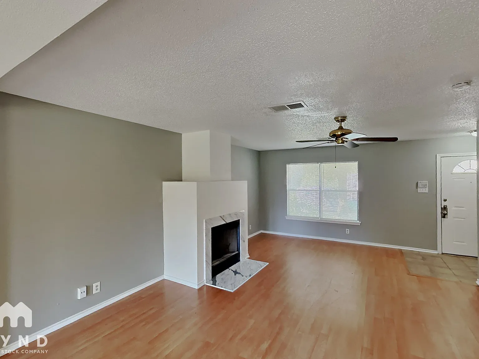 3 bed, 1.5 bath, 1500 sqft, $1,525 — Photo 2